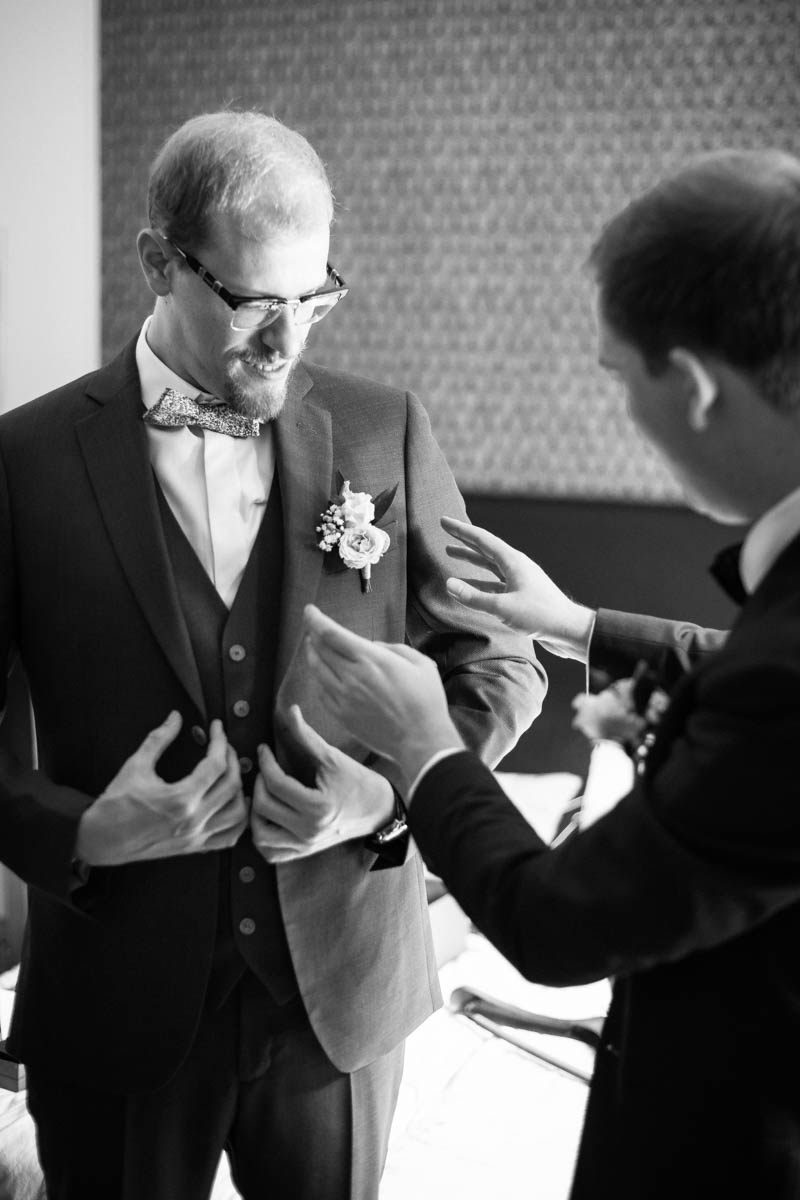 préparatifs des mariés avant leur mariage