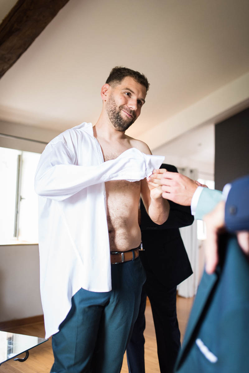 préparatifs des mariés avant leur mariage