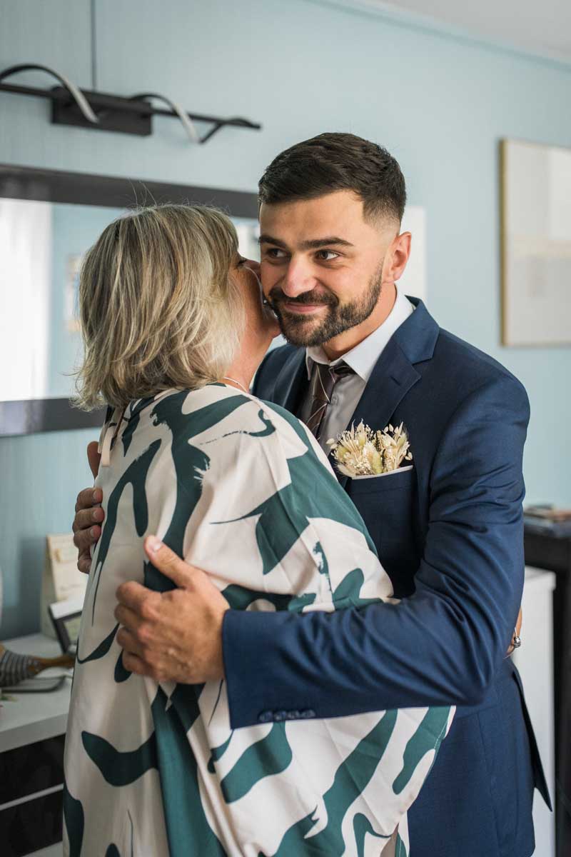 préparatifs des mariés avant leur mariage