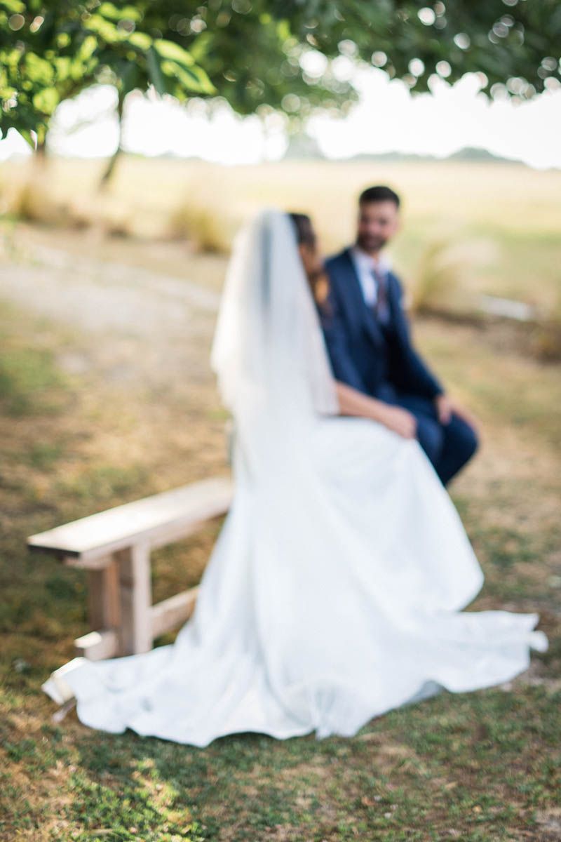 session de couple pour mariage au Grenier des Saveurs près d'Angoulême